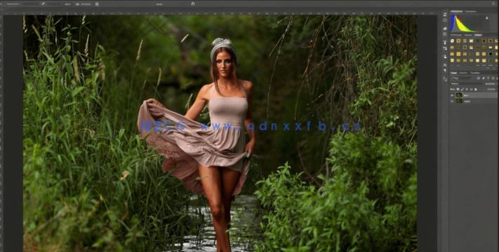  PS室外人像拍摄图像后期单色调黑白效果处理视频教程(图4)